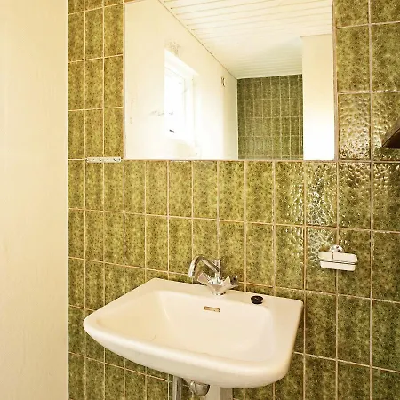 Three-bedroom Holiday In 3 Dom wakacyjny Bogense