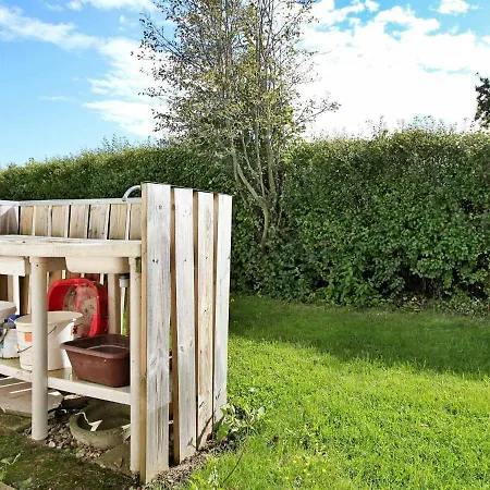 Dom wakacyjny Three-bedroom Holiday In 3 Bogense