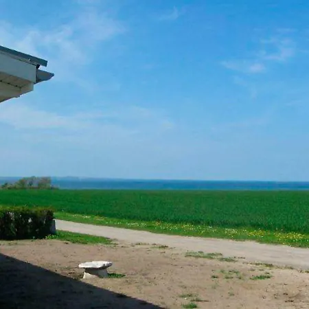 Dom wakacyjny Three-bedroom Holiday In 3 *